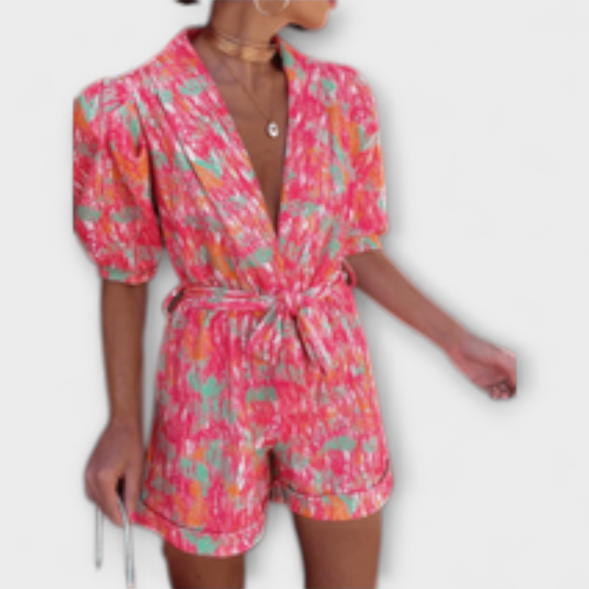 "Paola - Overal s vysokým pasem" can be rewritten as "Paola - Overal s vysokým pasem pro elegantní vzhled".