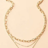 Vintage vrstvený náhrdelník se zlatým přívěskem